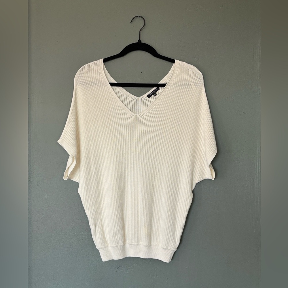 New. Lafayette 148 New York V-Neck Dolman-Sleeve Ribbed Hi-stretch Top. Small.